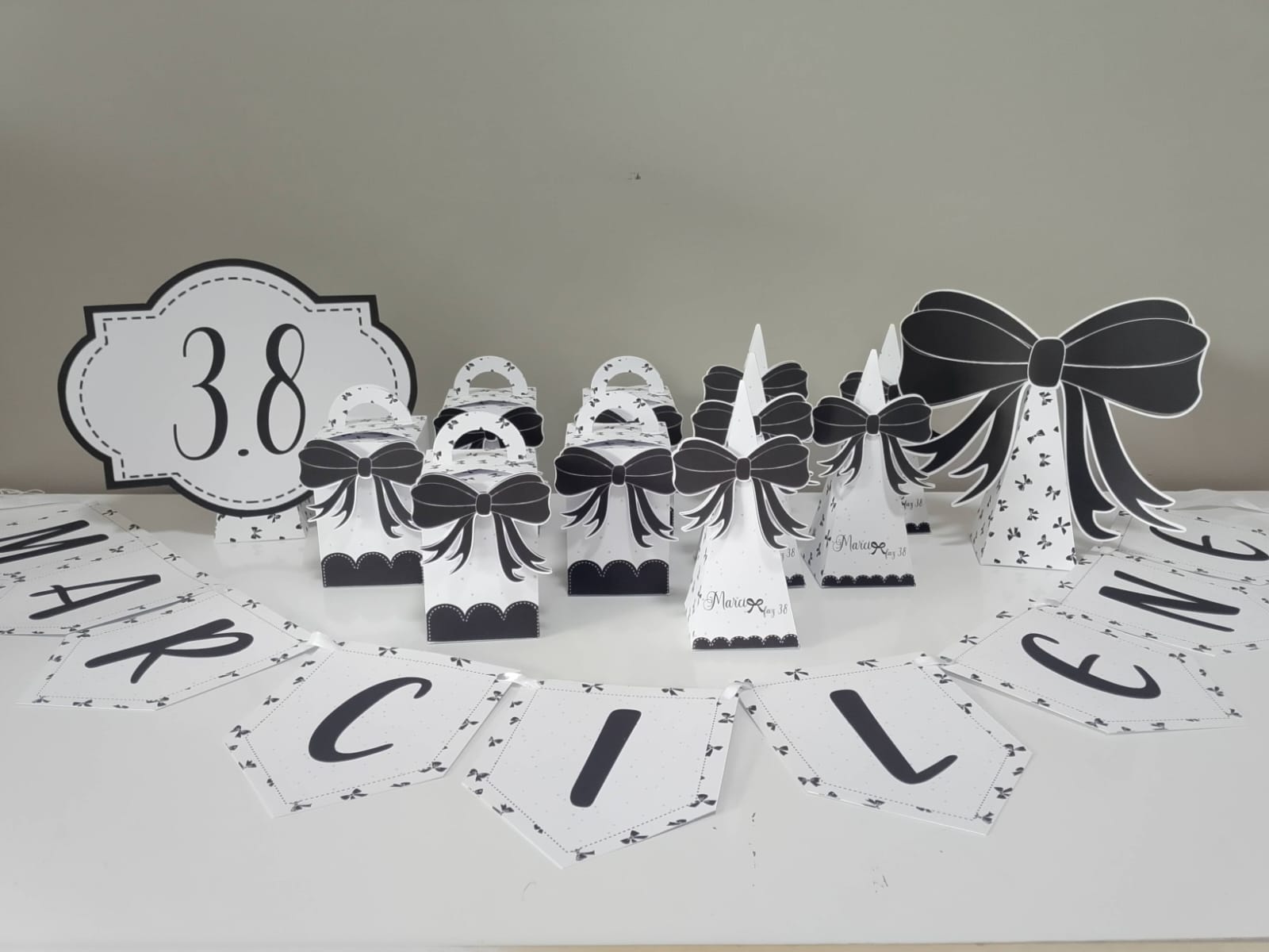 KIT " SÓ UM BOLINHO"